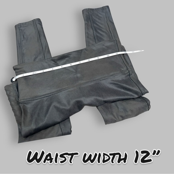 🎉HP🎉 Excellent Used Condition SPANX Moto Legging in Gunmetal Grey. Size Small. - Picture 9 of 13